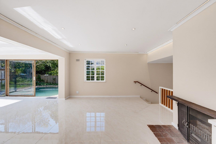 4 Bedroom Property for Sale in Hout Bay Western Cape